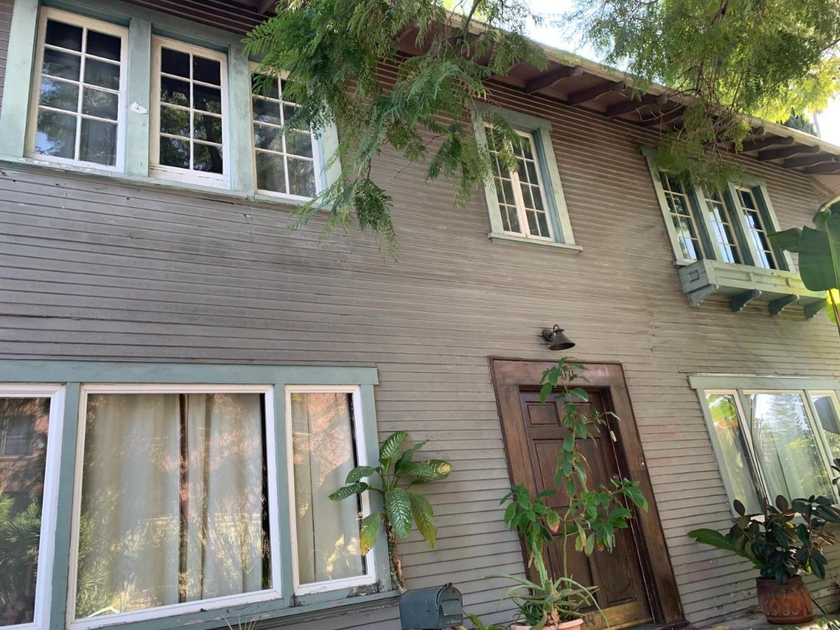 Colonial Craftsman Bed And Breakfast - Hollywood Los Angeles Exterior photo
